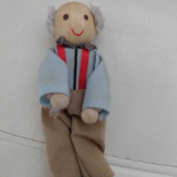 Kidcraft wooden Grandpa Dollhouse toy figure - Picture 6 of 6